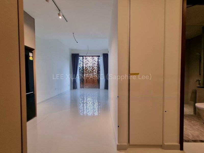 1 Bed Condo for Rent in  Holland Grove Road - Image 4